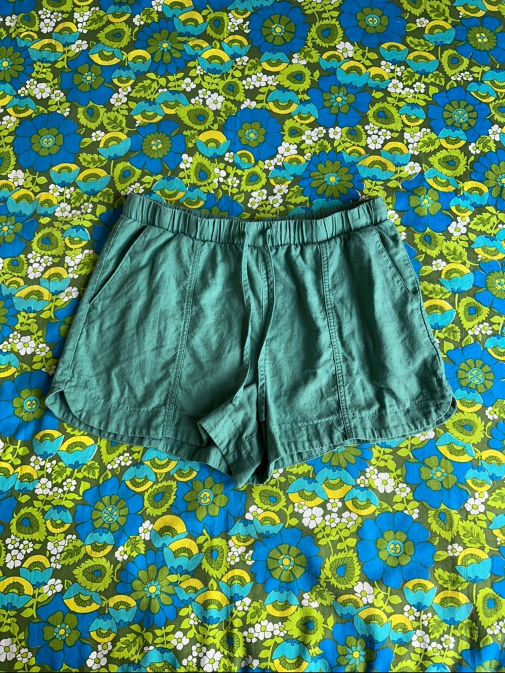 Women’s Elastic-Waist Casual Shorts Old Navy green drawstring summer pockets - Picture 15 of 16